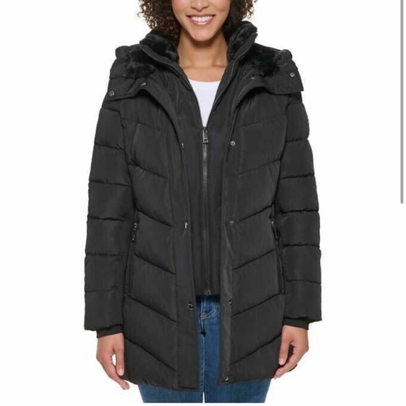 Andrew Marc - Picture 2 of 7